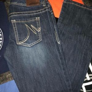 Maurices jeans